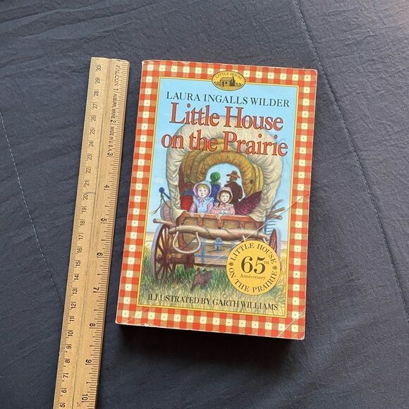 Little House on the Prairie Book by Laura Ingalls Wilder - Picture 3 of 6